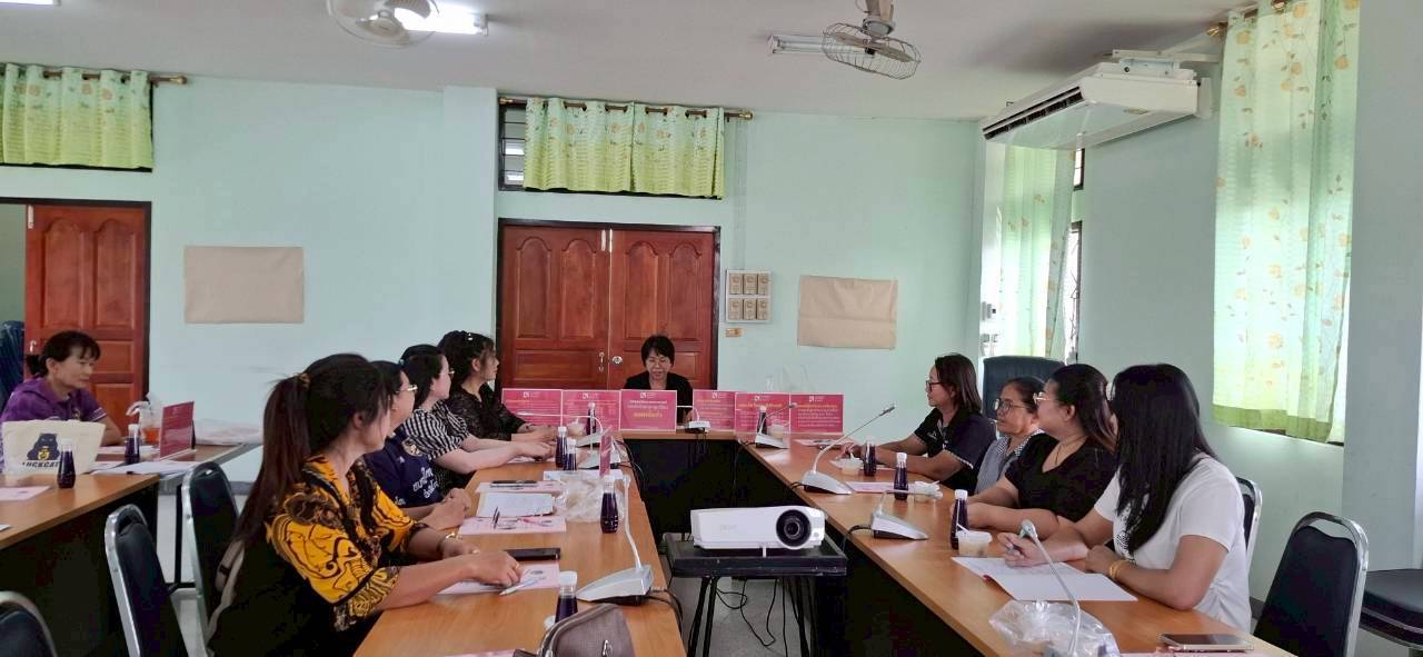 พช.อำเภอหนองโดน จัดประชุมคณะทำงานขับเคลื่อนกองทุนพัฒนาบทบาทสตรีระดับตำบล/เทศบาล